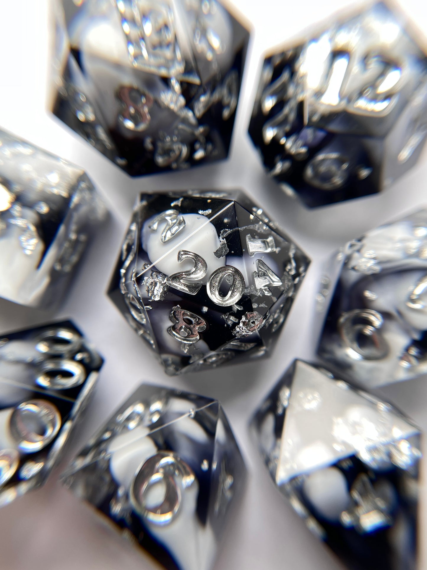 Phantom Knife – Single D20