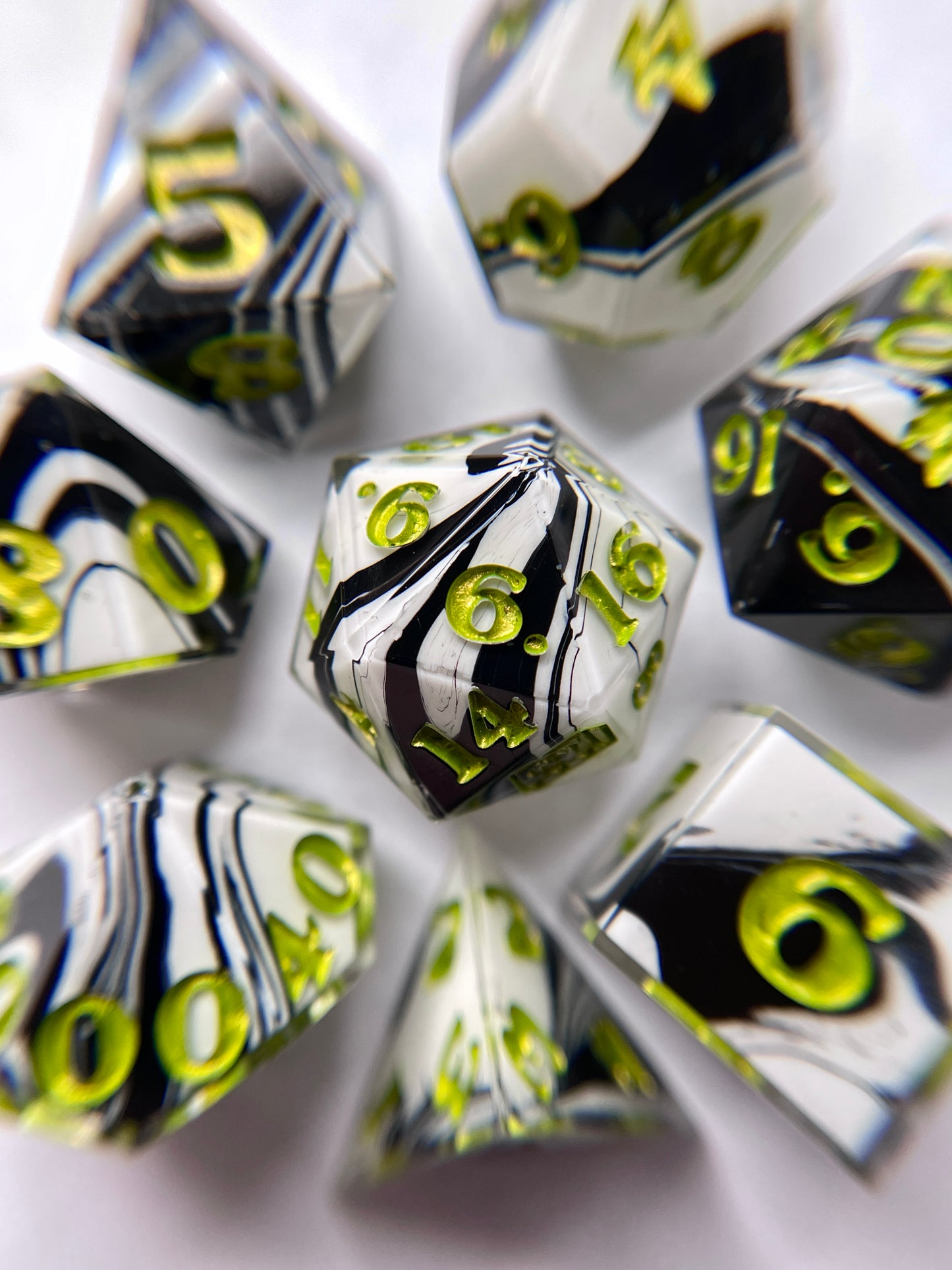Beetlejuice – 7-piece Polyhedral Dice Set