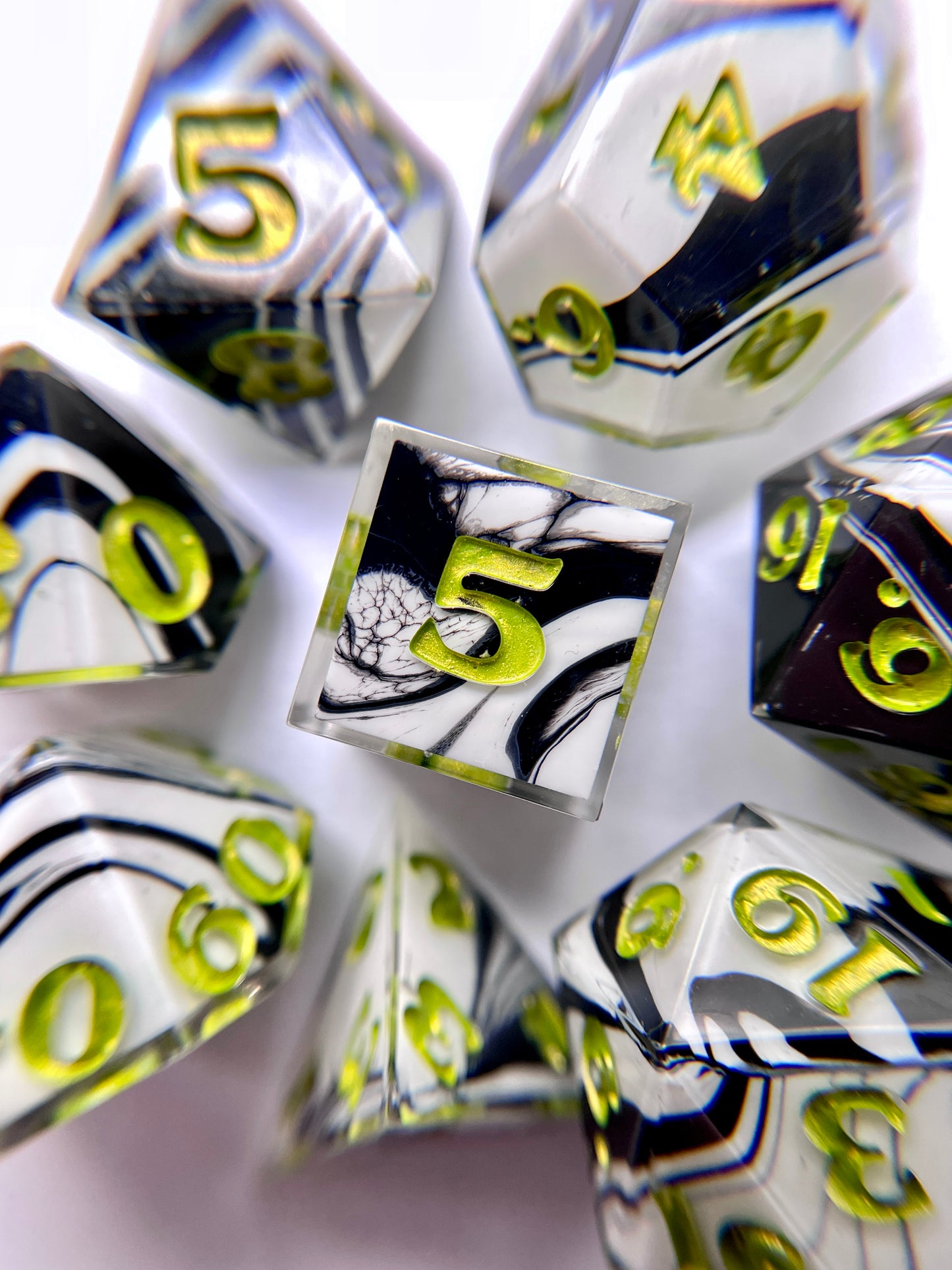 Beetlejuice – 7-piece Polyhedral Dice Set