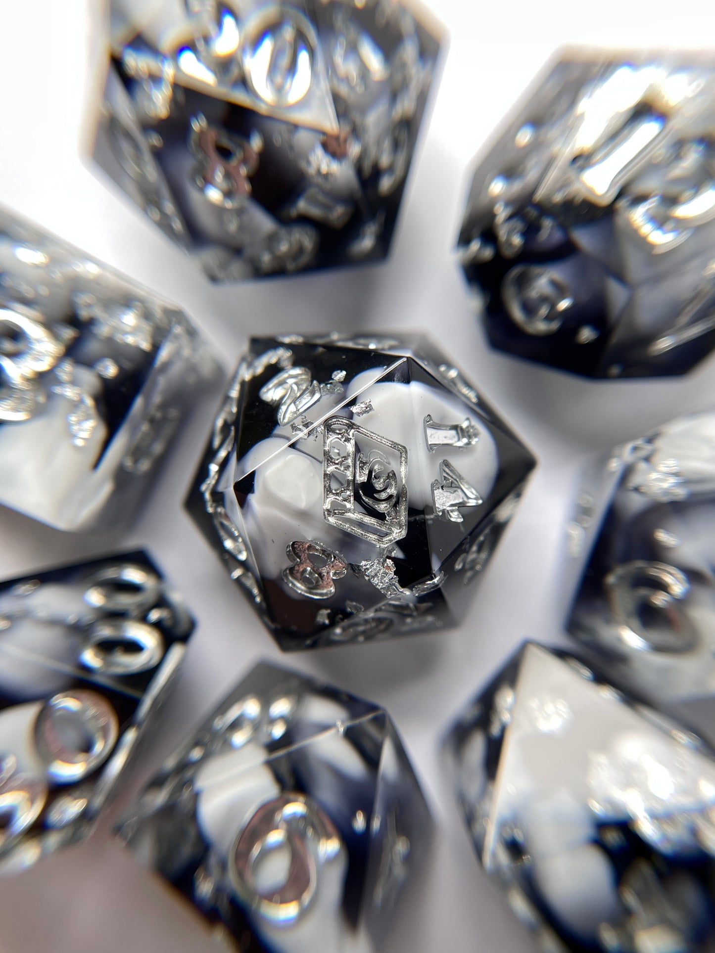 Phantom Knife – Single D20