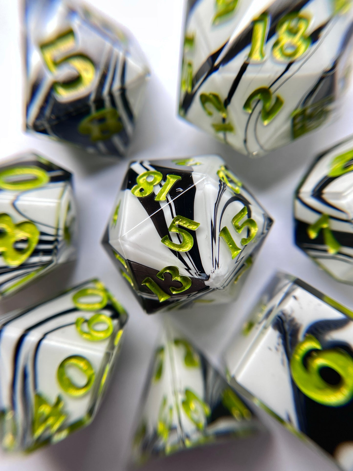 Beetlejuice – 7-piece Polyhedral Dice Set