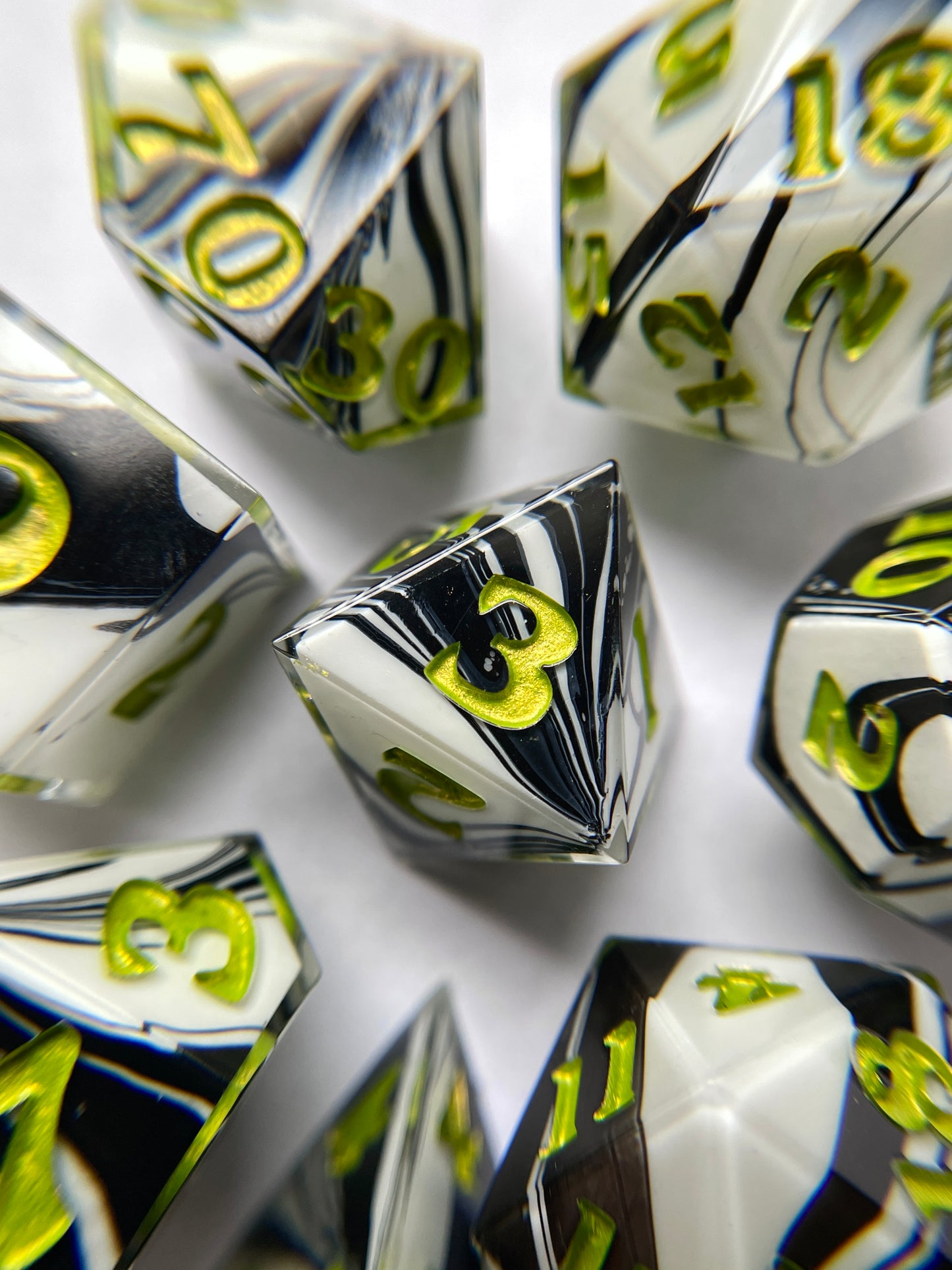 Beetlejuice – 7-piece Polyhedral Dice Set