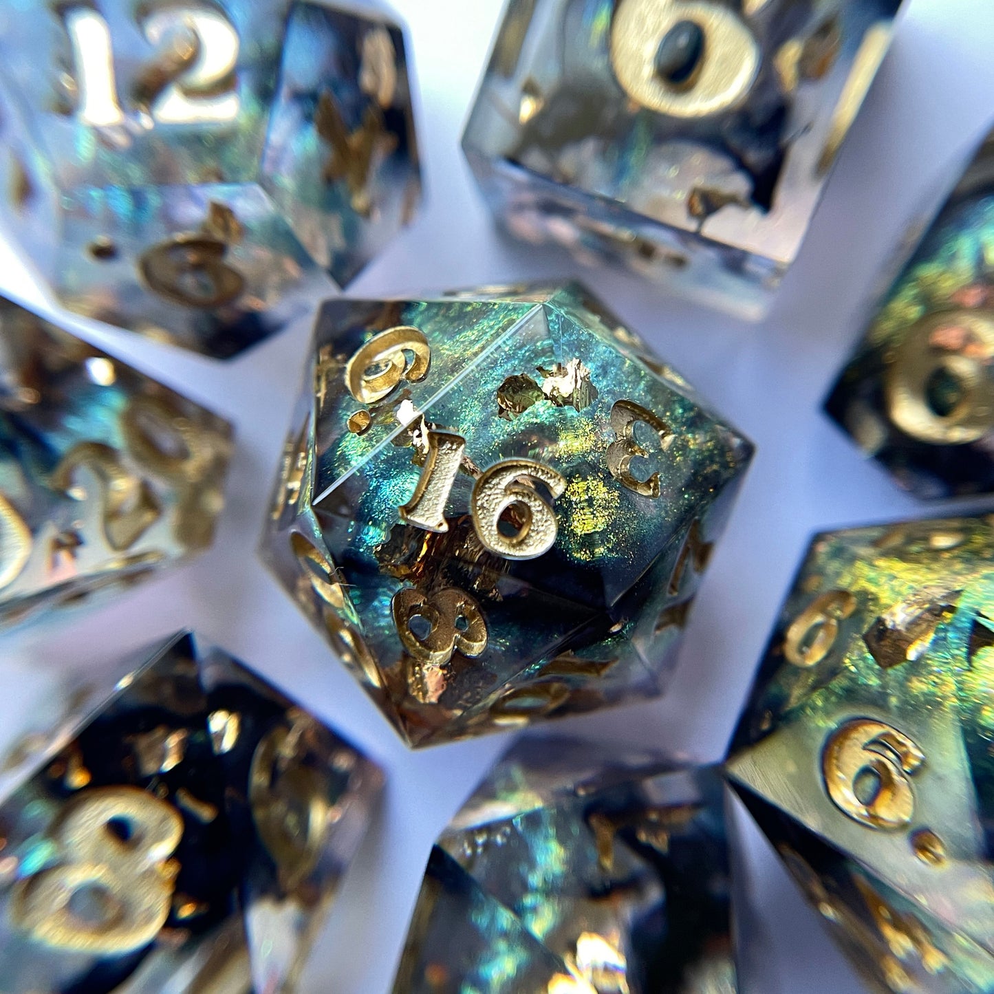 The Twins: Freya – 7-piece Polyhedral Dice Set