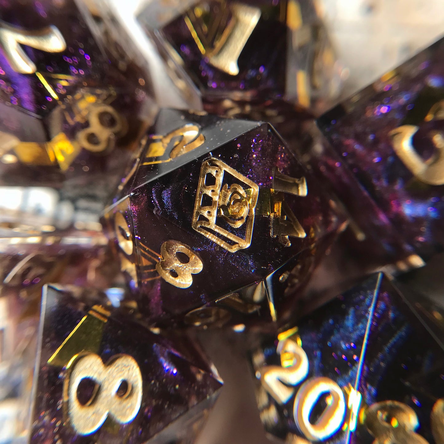 Plumrose Oath – 7-piece Polyhedral Dice Set