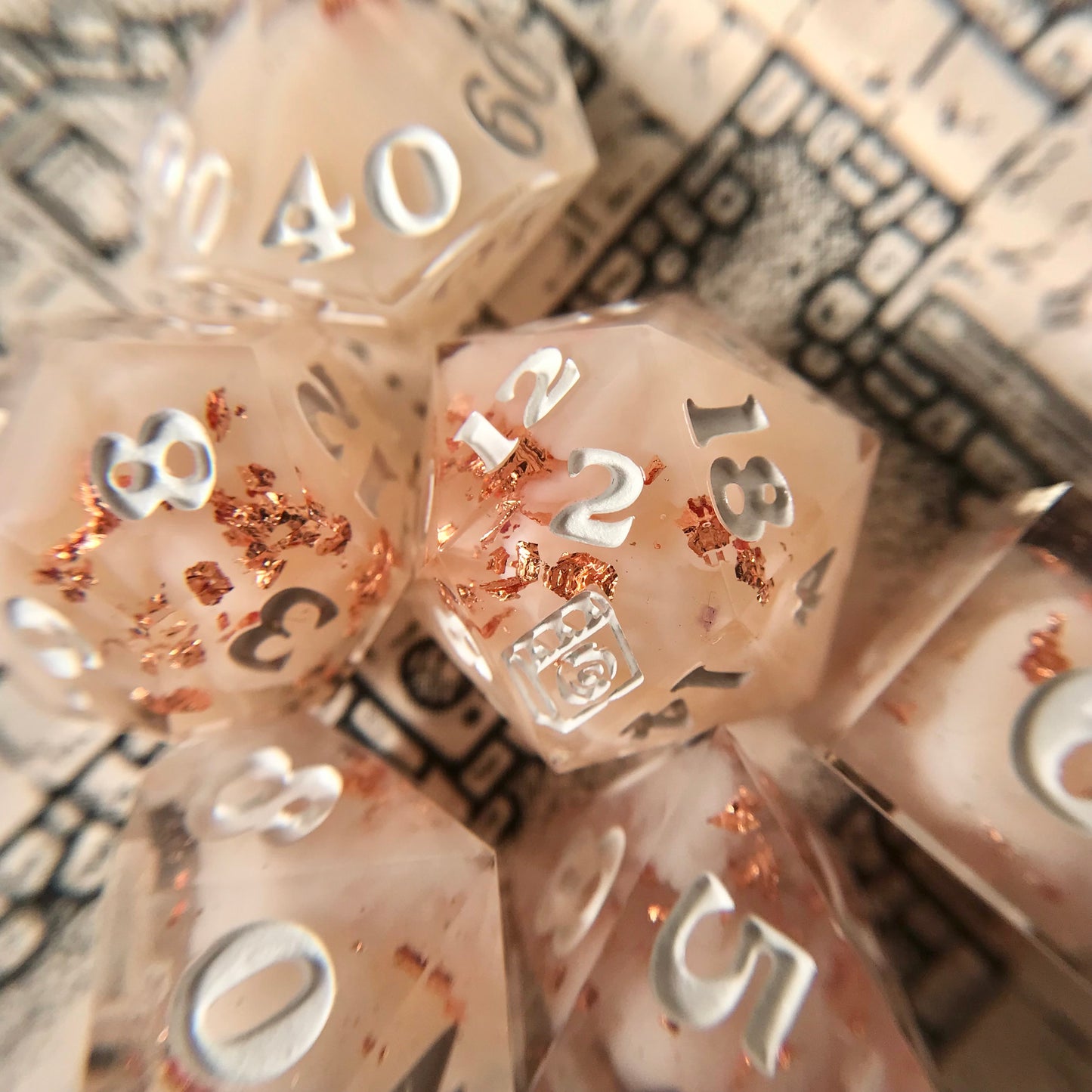 Hera – 7-piece Polyhedral Dice Set