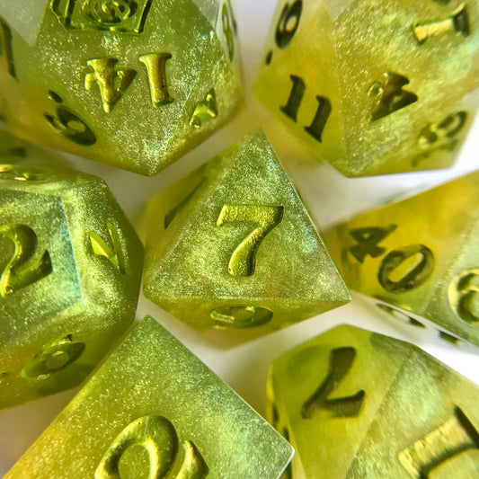 Gelatinous Cube – 7-piece Polyhedral Dice Set