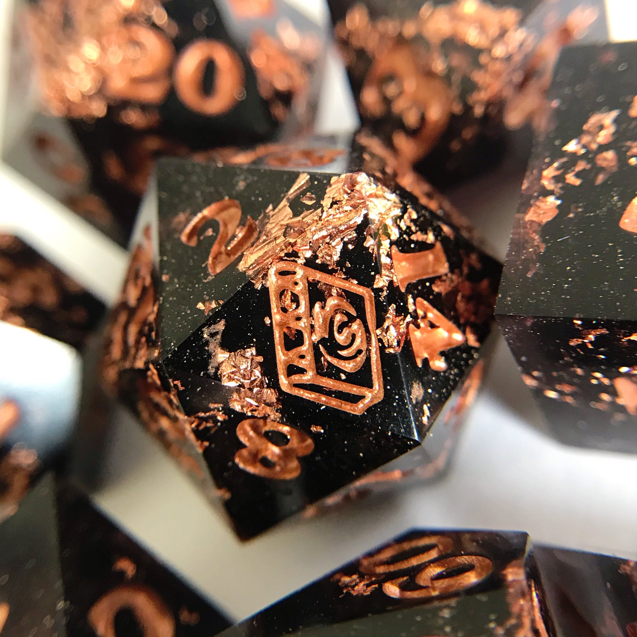 Superstitious – Polyhedral Dice Set